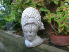 Opera d'arte: Ragazza con i capelli raccolti